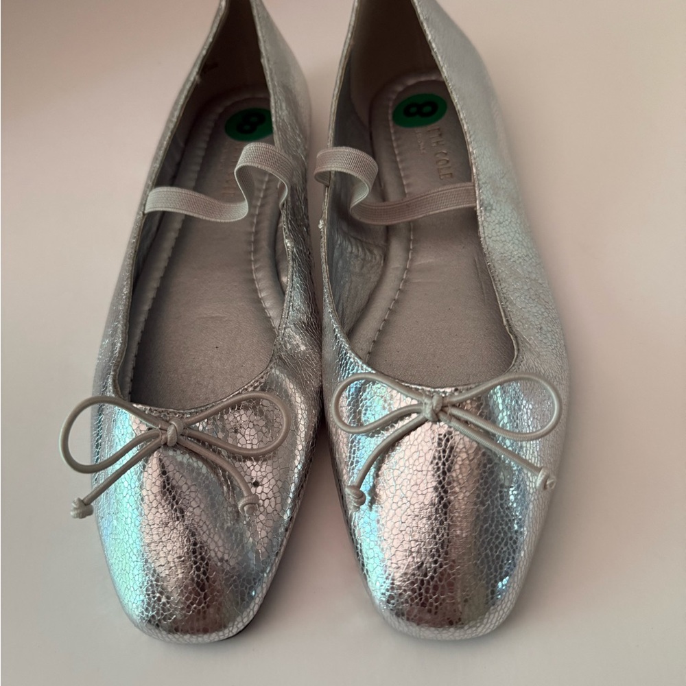 Kenneth Cole Silver Metallic Ballet Flats with Bow Women’s 8 NEW
